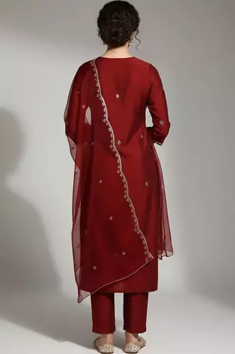 structured women embroidered kurta with trousers with dupatta