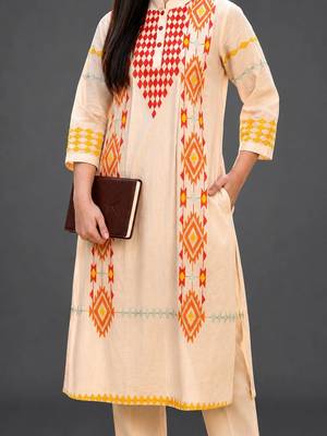 tailored women printed kurta with trousers 3