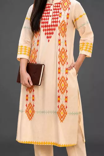 tailored women printed kurta with trousers