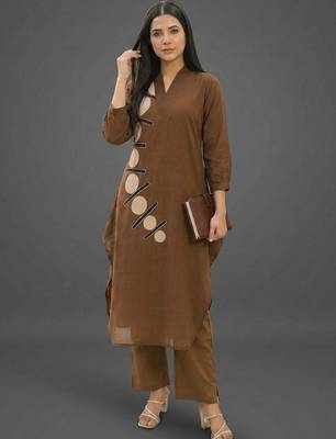 tailored women printed kurta with trousers 1