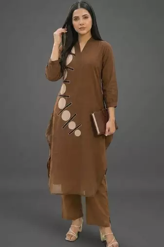 tailored women printed kurta with trousers