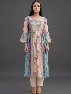 structured women printed kurta with trousers 1