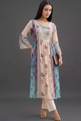 structured women printed kurta with trousers