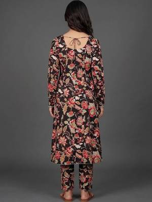 workwear women printed kurta with trousers with dupatta 3