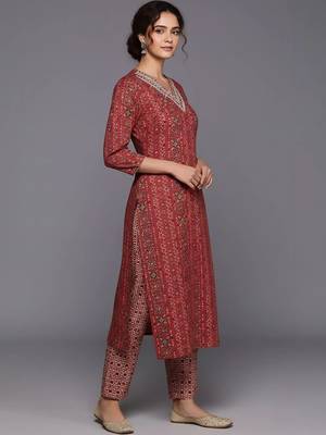 workwear women printed kurta with trousers with dupatta 3