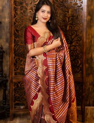 Maroon ethnic motifs woven design zari banarasi saree 3