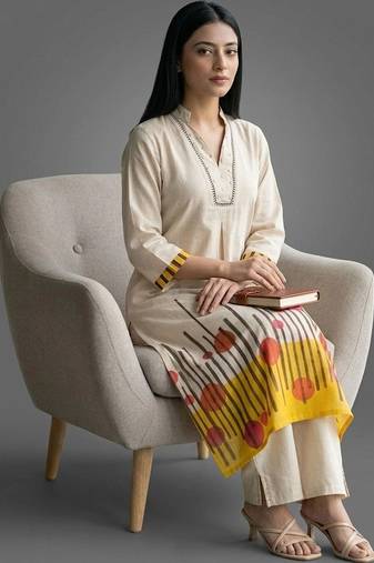 tailored women printed kurta with palazzos