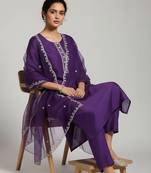 smart women embroidered kurta with trousers with dupatta