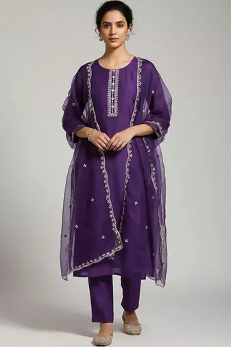 smart women embroidered kurta with trousers with dupatta