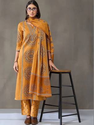 everyday workwear women printed kurta with trousers with dupatta 1