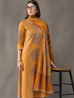 everyday workwear women printed kurta with trousers with dupatta 2