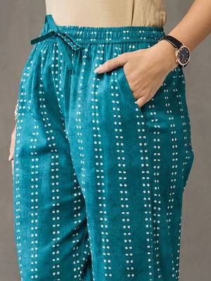 structured women printed kurta with trousers with dupatta 4