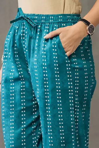 structured women printed kurta with trousers with dupatta
