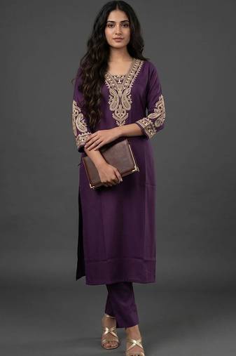 tailored women embroidered kurta with trousers