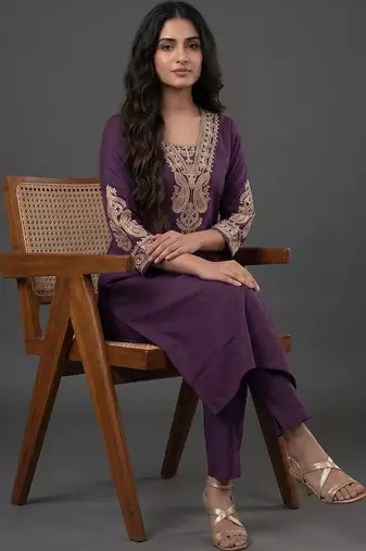 tailored women embroidered kurta with trousers