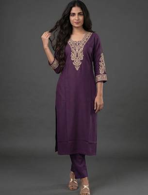 tailored women embroidered kurta with trousers 5