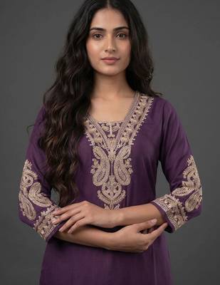 tailored women embroidered kurta with trousers 7