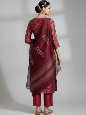 formal women printed kurta with trousers with dupatta 2