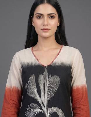smart women dyed kurta with trousers 2