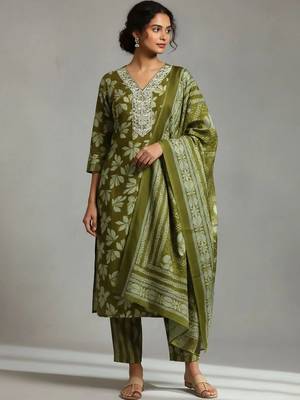 formal women printed kurta with trousers with dupatta 5