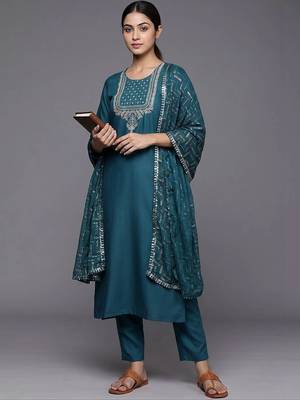 everyday workwear women embroidered kurta with trousers with dupatta 1