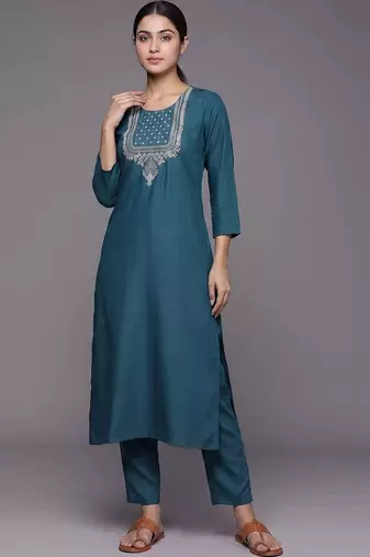everyday workwear women embroidered kurta with trousers with dupatta