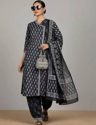 formal women printed kurta with patiala with dupatta 5