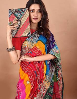 green embroidered bandhani saree 5