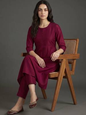 everyday workwear women kurta with trousers with dupatta 4