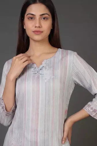structured women printed kurta with trousers