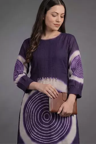 formal women dyed kurta with trousers