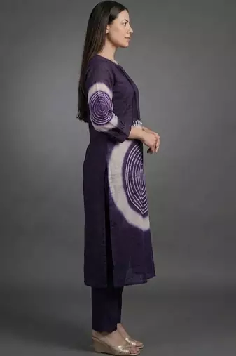 formal women dyed kurta with trousers