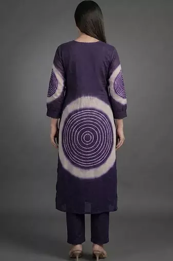 formal women dyed kurta with trousers