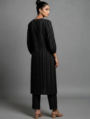 structured women striped kurta with trousers 4