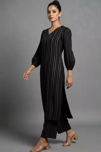 structured women striped kurta with trousers