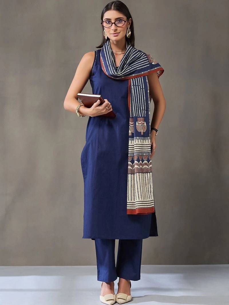 formal women ethnic motifs regular cotton kurta with trousers & with dupatta