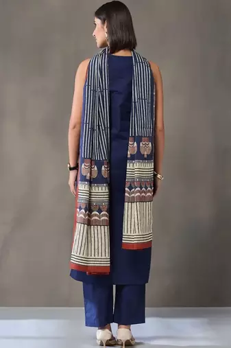 formal women ethnic motifs regular cotton kurta with trousers & with dupatta