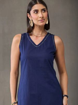 formal women ethnic motifs regular cotton kurta with trousers & with dupatta 7