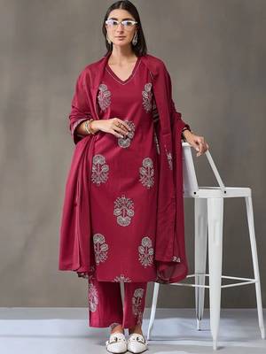 everyday workwear women ethnic motifs embroidered regular thread work cotton kurta with trousers & with dupatta 2