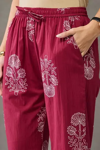 everyday workwear women ethnic motifs embroidered regular thread work cotton kurta with trousers & with dupatta