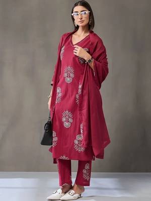 everyday workwear women ethnic motifs embroidered regular thread work cotton kurta with trousers & with dupatta 7