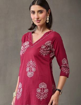 formal women ethnic motifs printed regular cotton kurta with trousers & with dupatta 7
