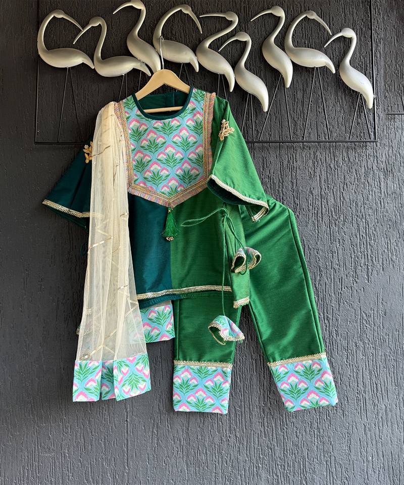 Green printed cotton silk kurta set