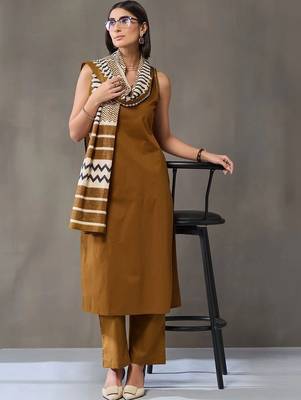 tailored women regular cotton kurta with trousers & with dupatta 5