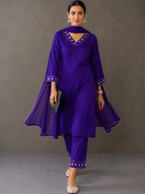 smart women ethnic motifs embroidered regular thread work kurta with trousers & with dupatta 7