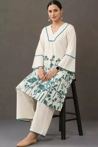 everyday workwear women floral printed regular cotton kurta with palazzos
