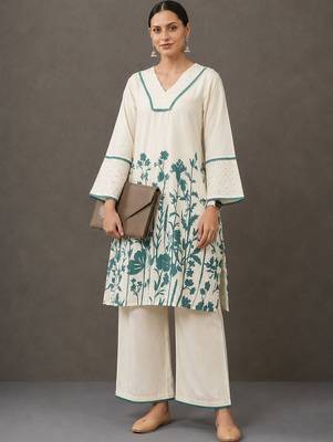 everyday workwear women floral printed regular cotton kurta with palazzos 3