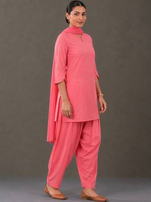 smart women embroidered regular thread work cotton kurta with patiala & with dupatta 5