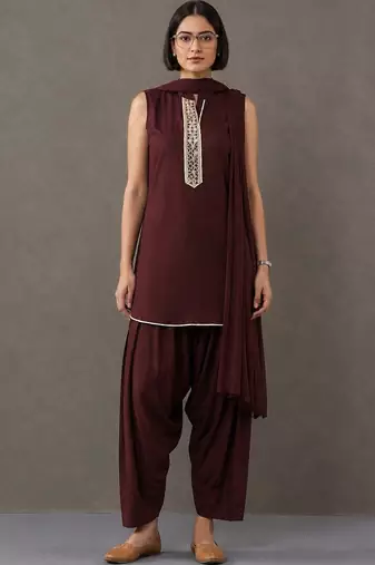 tailored women ethnic motifs embroidered regular thread work kurta with patiala & with dupatta