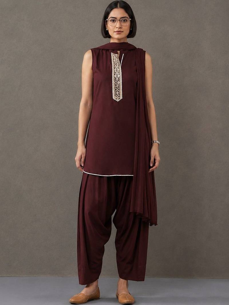 tailored women ethnic motifs embroidered regular thread work kurta with patiala & with dupatta